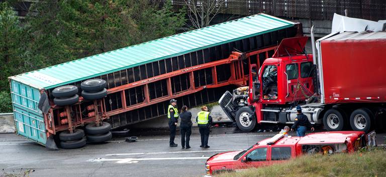 semi truck crash